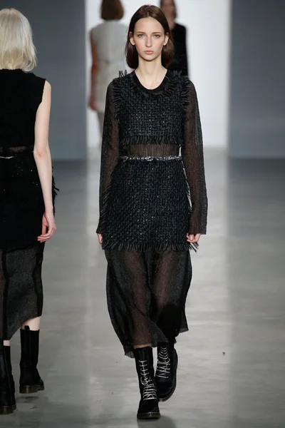 Look 33